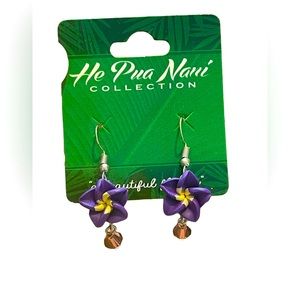 Handmade in Hawaii Flower Earrings +Giftbag= Gift Ready (NWT) 2/$25